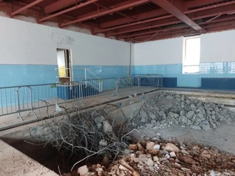 Bazén ZŠ Weberova na Praze 5 prochází kompletní rekonstrukcí